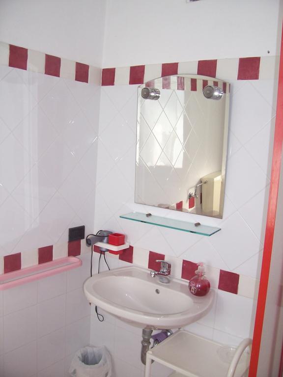 كالاسيتا B&B Margherita الغرفة الصورة